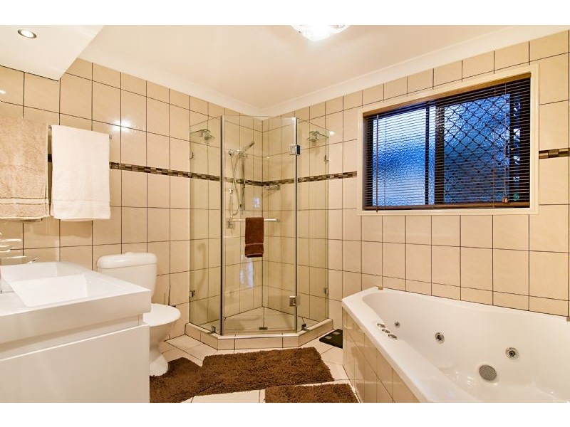 11 Bonham Street, Bongaree QLD 4507