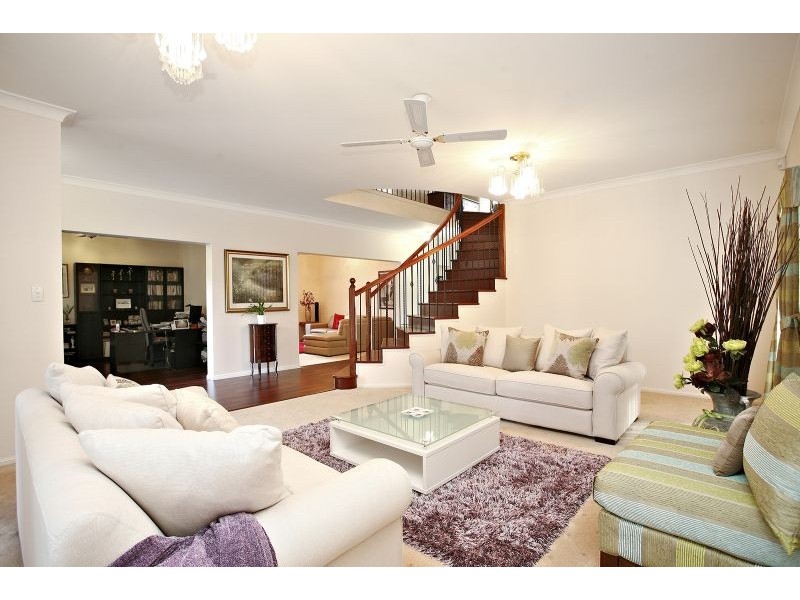 2 Skysail Court, Banksia Beach QLD 4507