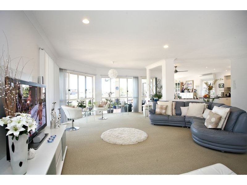 15 Marlin Court, Banksia Beach QLD 4507