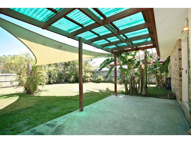 42 Perch Circuit, Sandstone Point QLD 4511