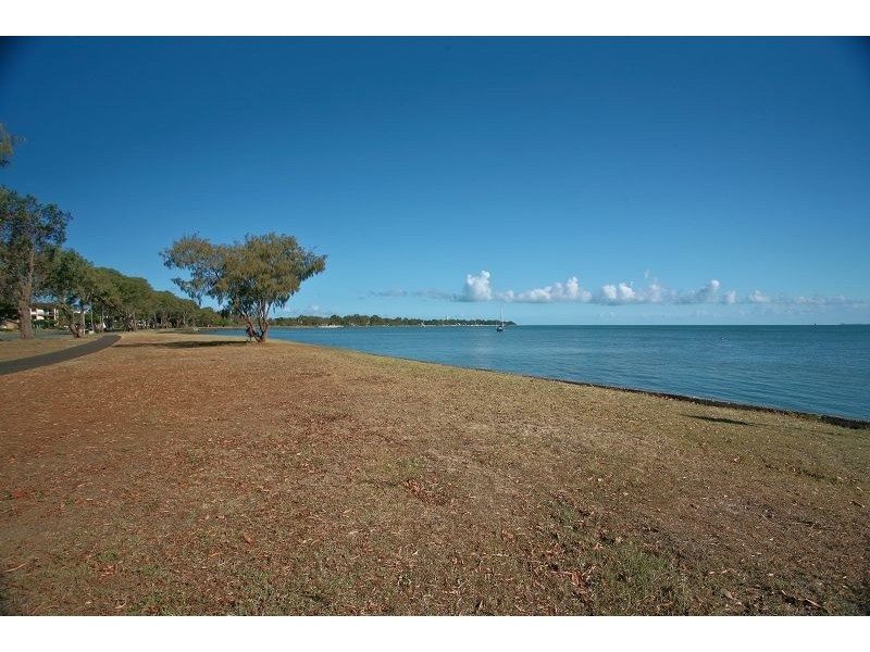 3/15 Palm Avenue, Bongaree QLD 4507