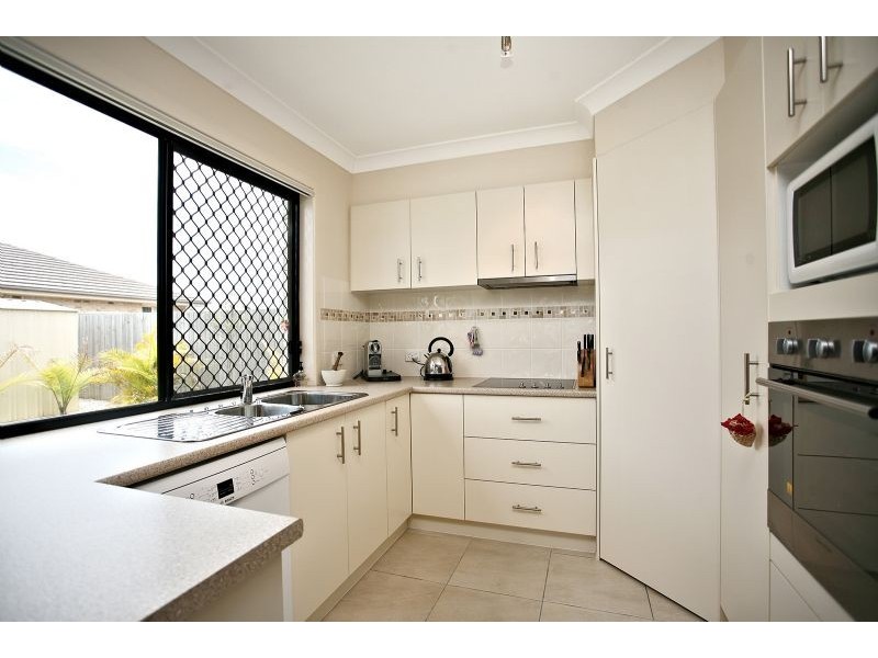 23 Sandheath Place, Ningi QLD 4511