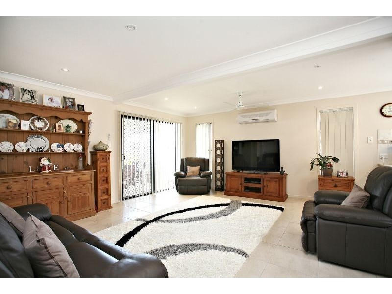 23 Sandheath Place, Ningi QLD 4511