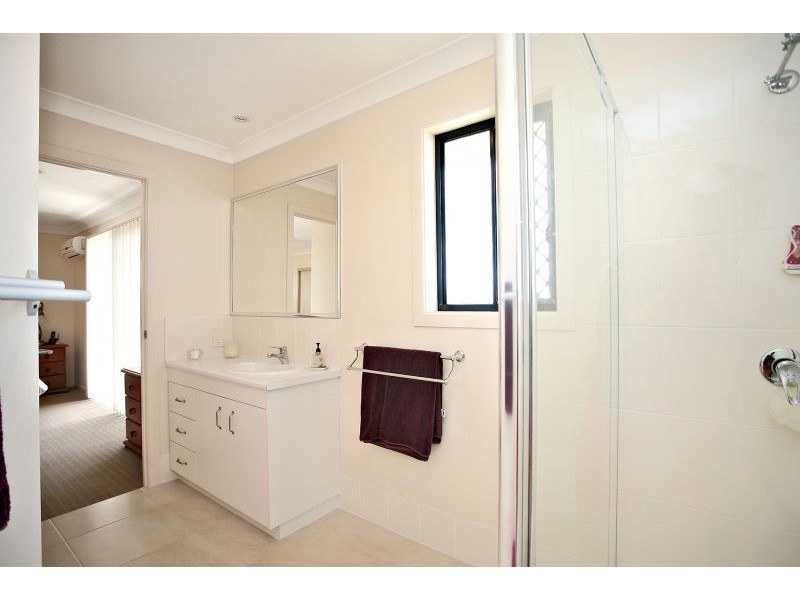 23 Sandheath Place, Ningi QLD 4511