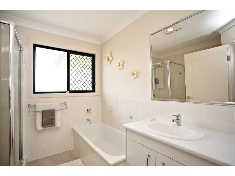 23 Sandheath Place, Ningi QLD 4511