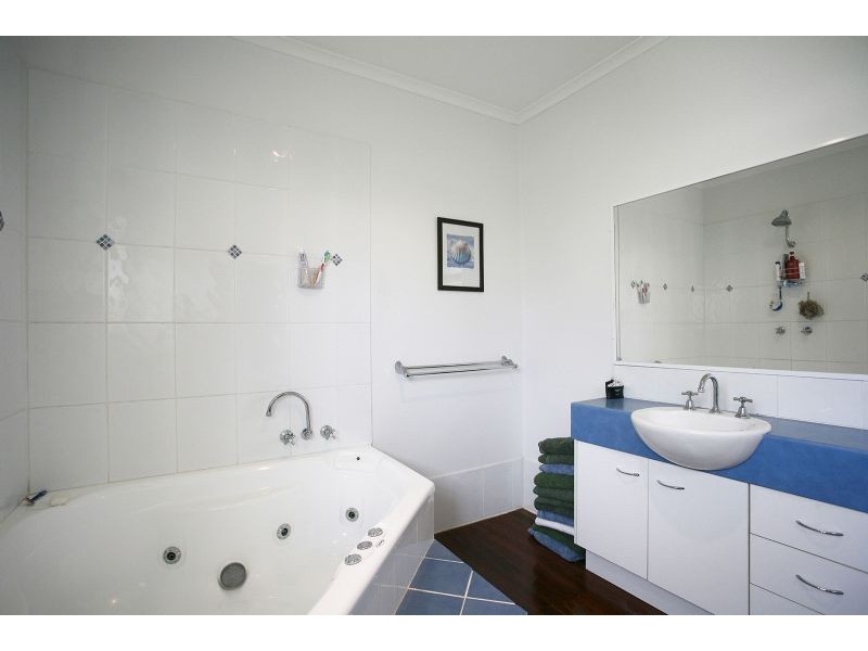 21 Bonham Street, Bongaree QLD 4507