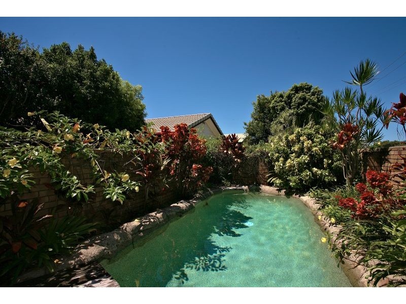 6 Sixth Avenue, Woorim QLD 4507