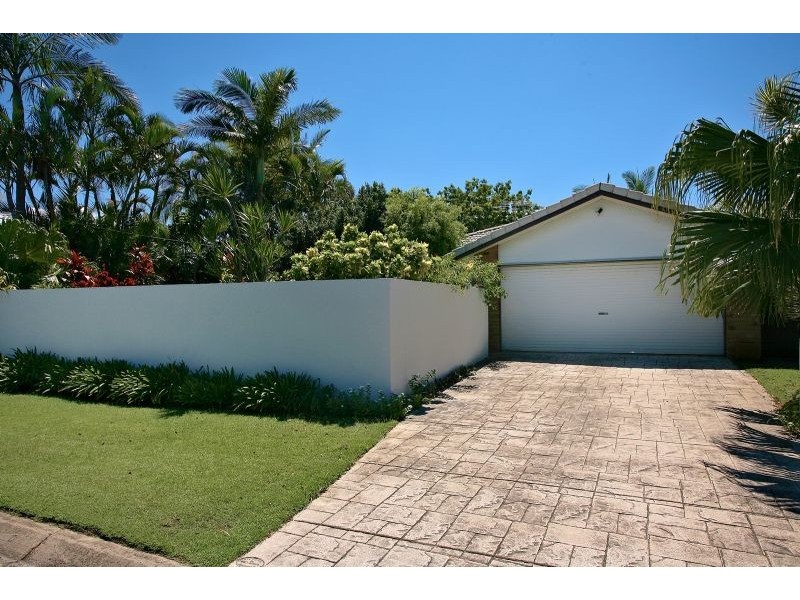 6 Sixth Avenue, Woorim QLD 4507