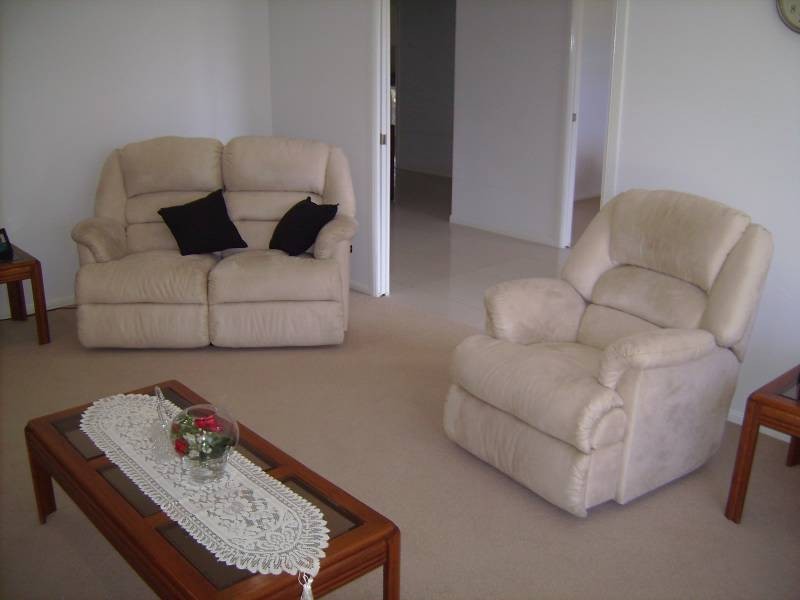 1-5 Barr Place, Ningi QLD 4511