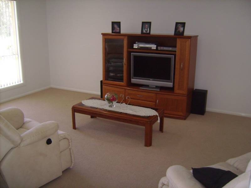 1-5 Barr Place, Ningi QLD 4511