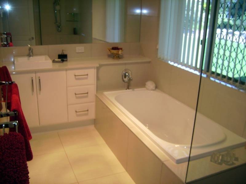 1-5 Barr Place, Ningi QLD 4511