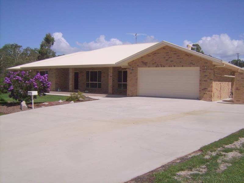 1-5 Barr Place, Ningi QLD 4511