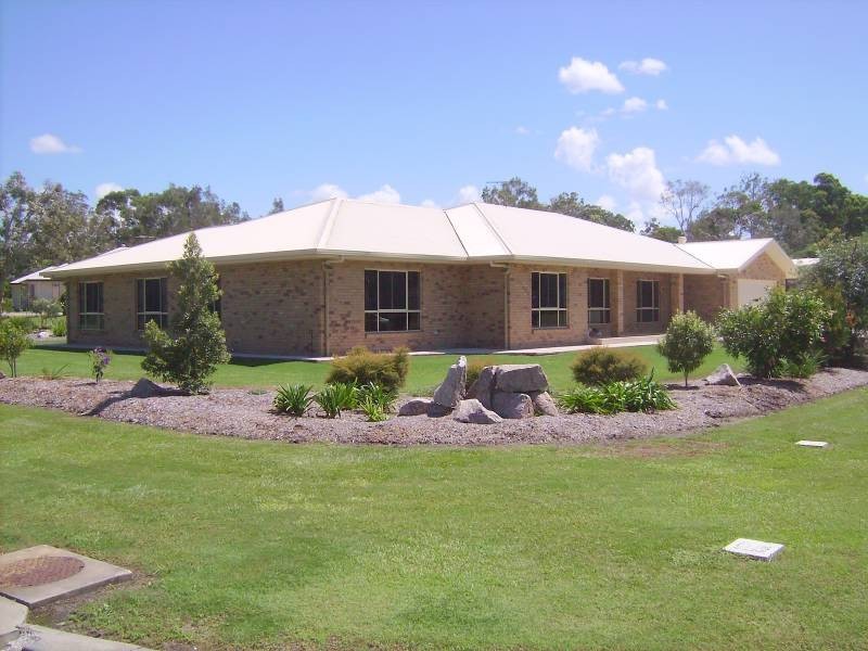 1-5 Barr Place, Ningi QLD 4511