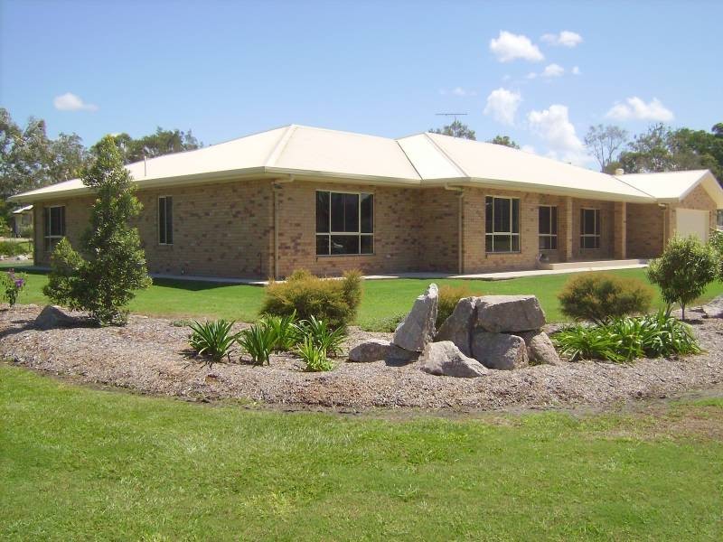 1-5 Barr Place, Ningi QLD 4511