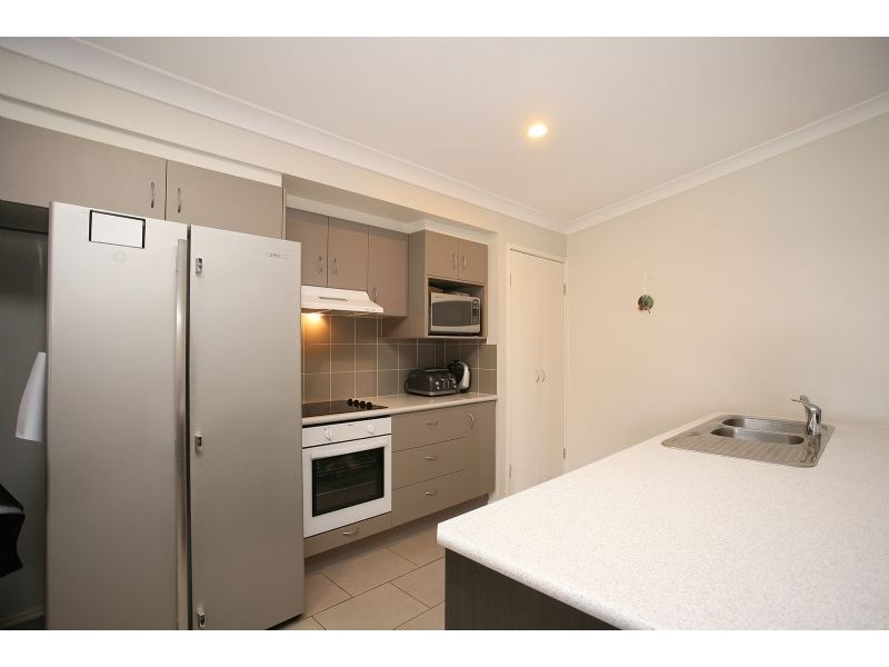 6 Treefrog Place, Ningi QLD 4511