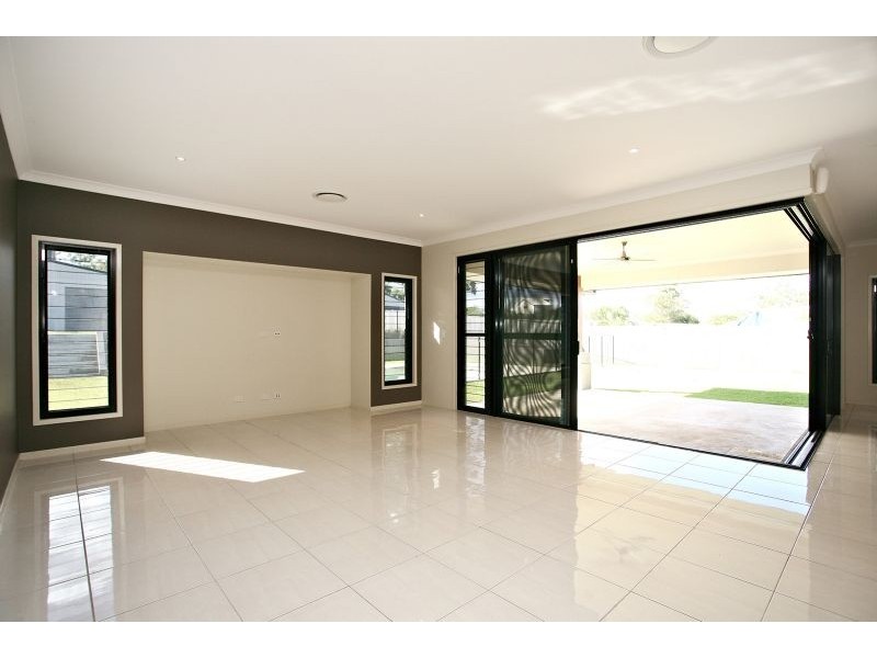 49 Cocos Drive, Ningi QLD 4511