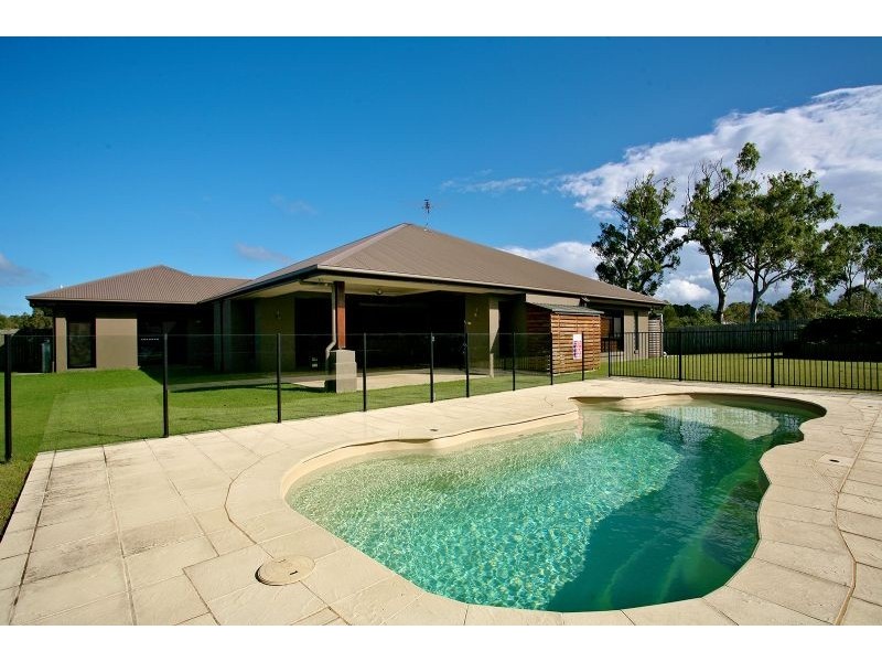 49 Cocos Drive, Ningi QLD 4511