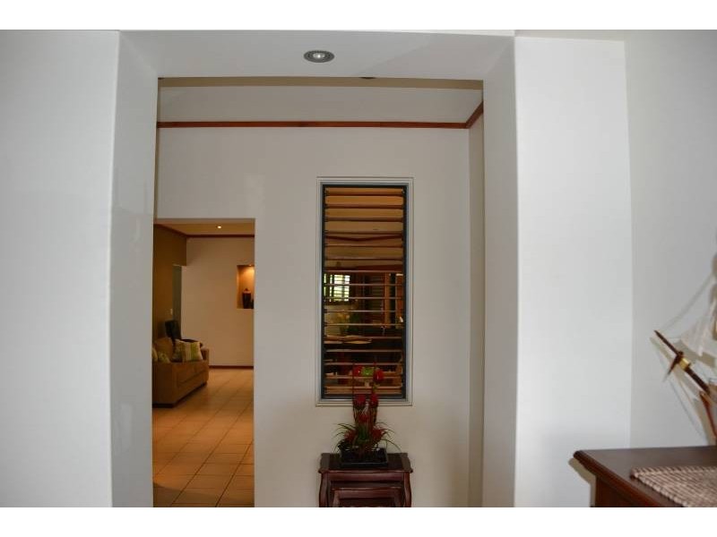 8 Avon Avenue, Banksia Beach QLD 4507