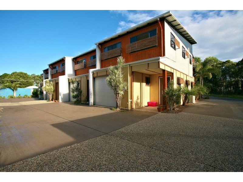 1/49 The Boulevard, Bongaree QLD 4507