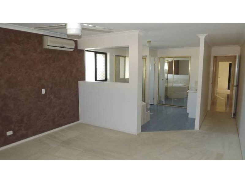 Sandstone Point QLD 4511