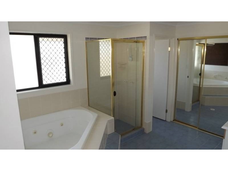 Sandstone Point QLD 4511