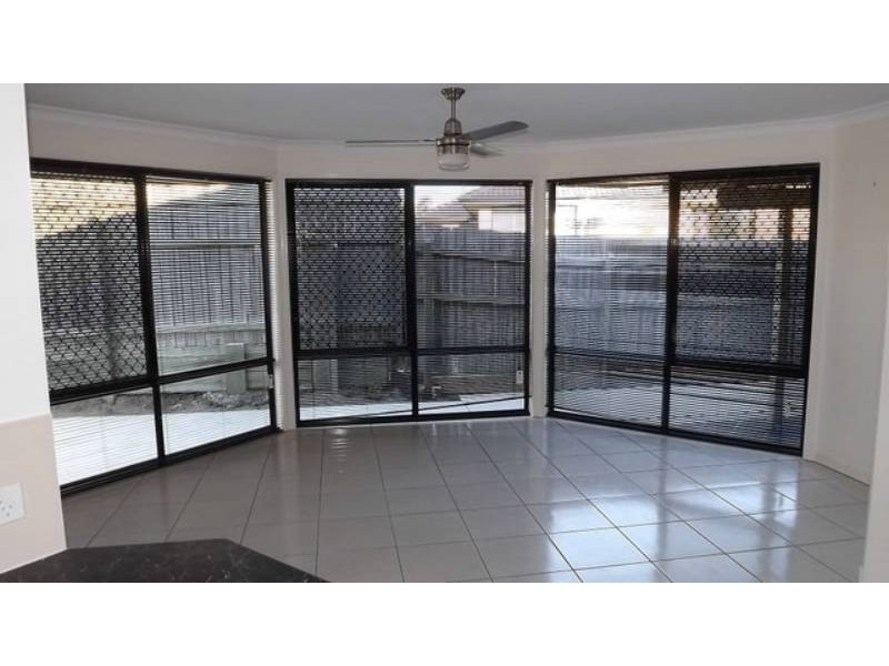 Sandstone Point QLD 4511