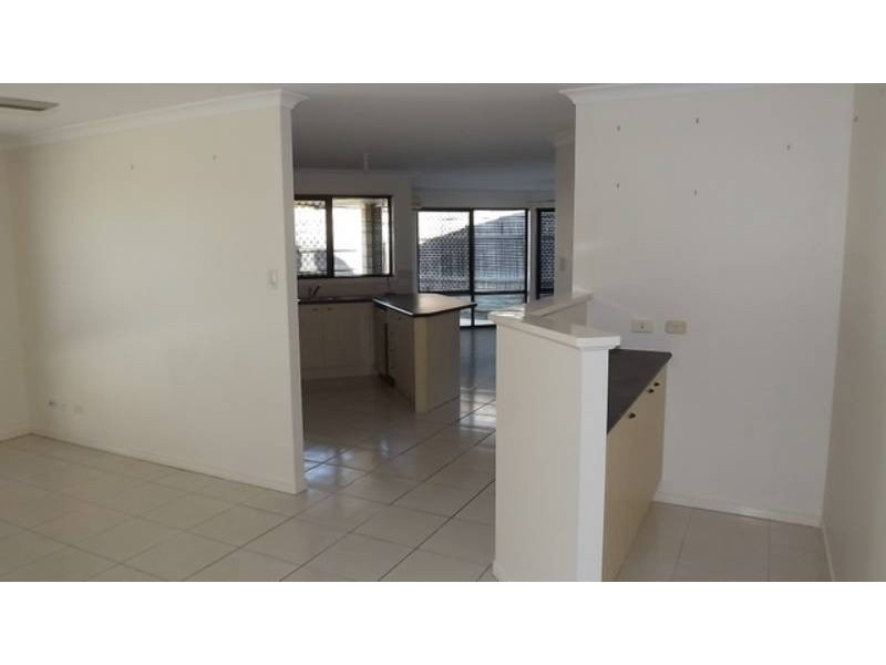 Sandstone Point QLD 4511