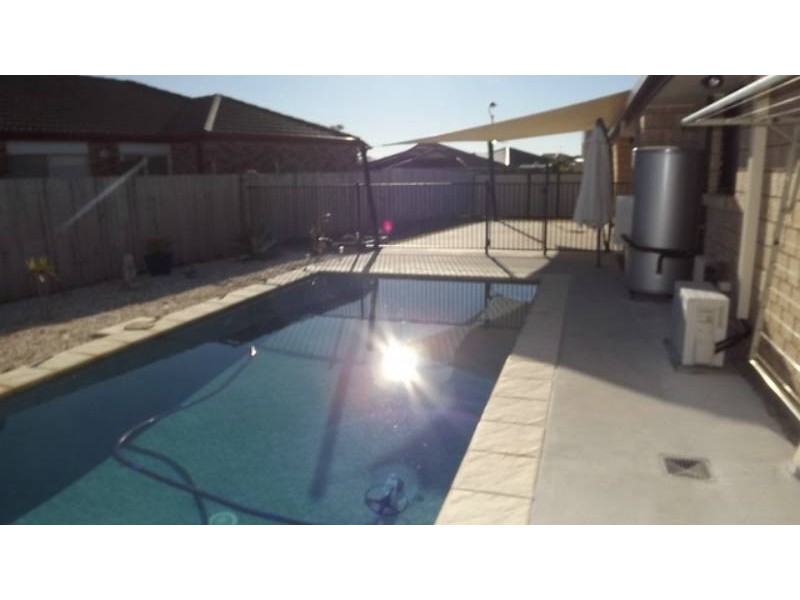 Sandstone Point QLD 4511