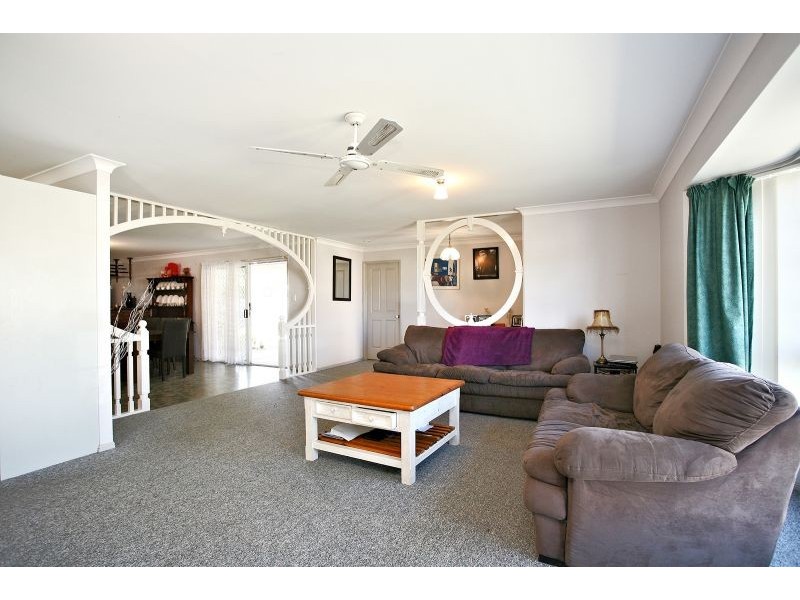 39 Cosmos Avenue, Banksia Beach QLD 4507