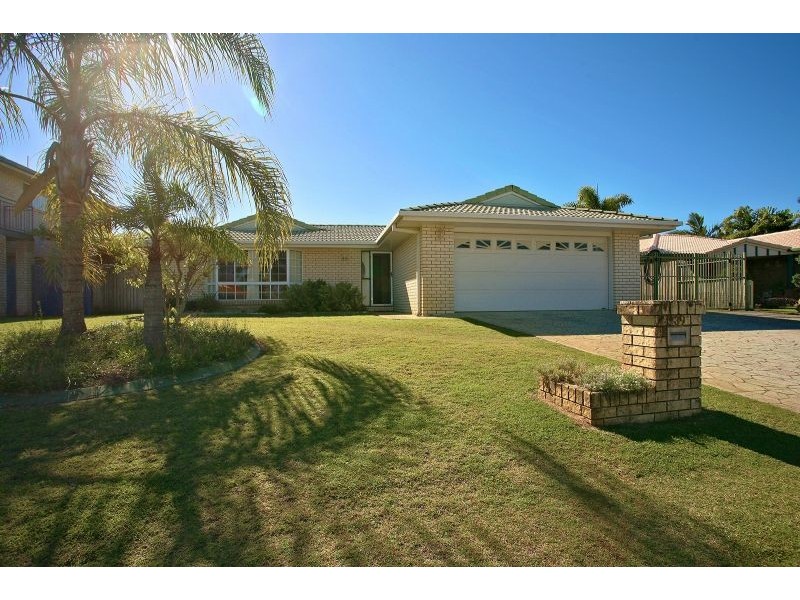 39 Cosmos Avenue, Banksia Beach QLD 4507
