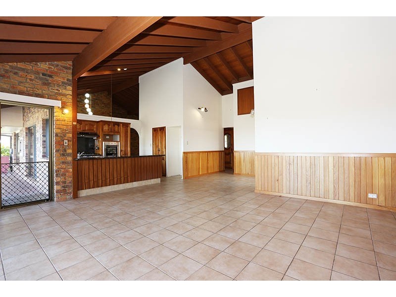 17 Clark Terrace, Sandstone Point QLD 4511