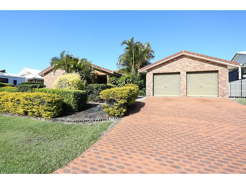 17 Clark Terrace, Sandstone Point QLD 4511