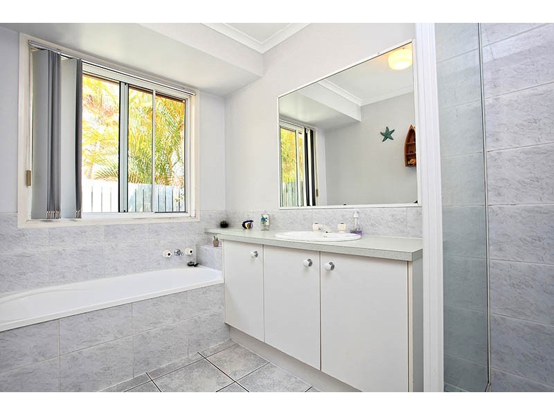 29 Pacific Drive, Banksia Beach QLD 4507