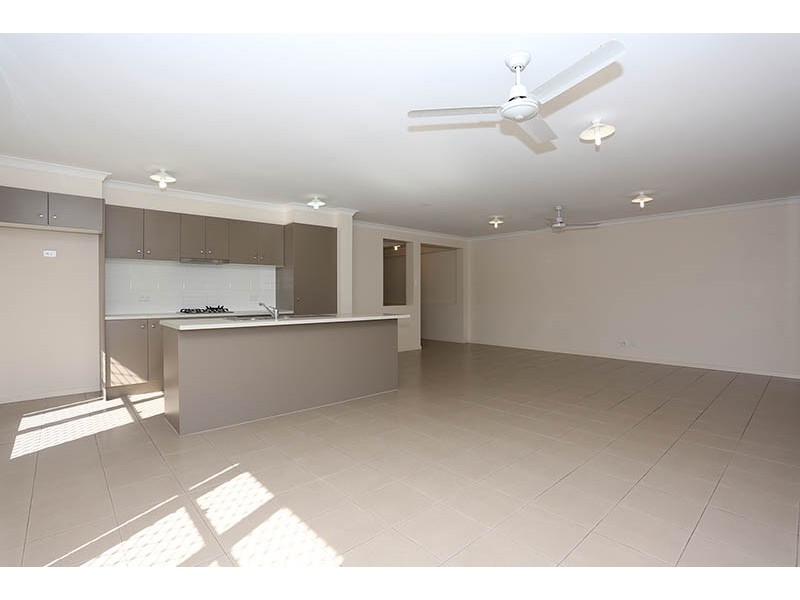 1/20 Riverstone Street, Ningi QLD 4511
