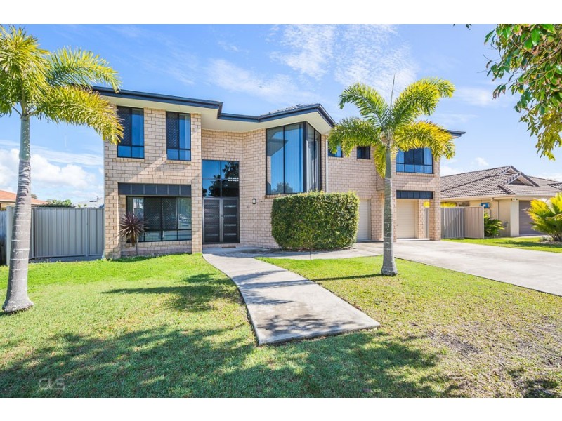10 Cremorne Court, Sandstone Point QLD 4511