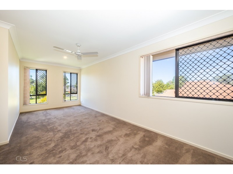 10 Cremorne Court, Sandstone Point QLD 4511