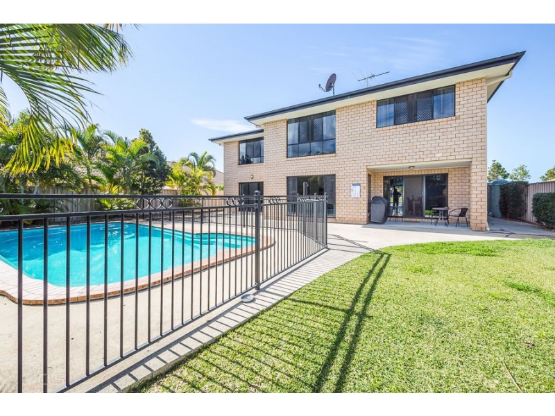 10 Cremorne Court, Sandstone Point QLD 4511