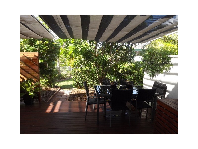 Sandstone Point QLD 4511