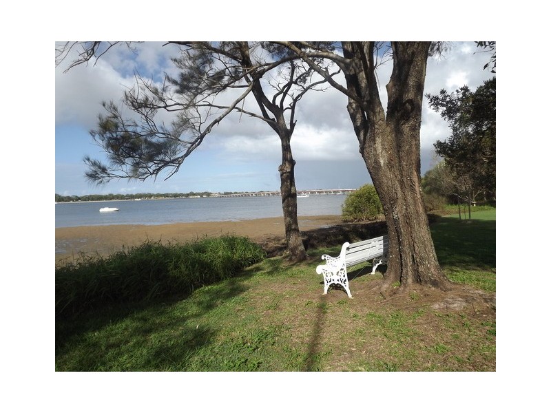 Sandstone Point QLD 4511