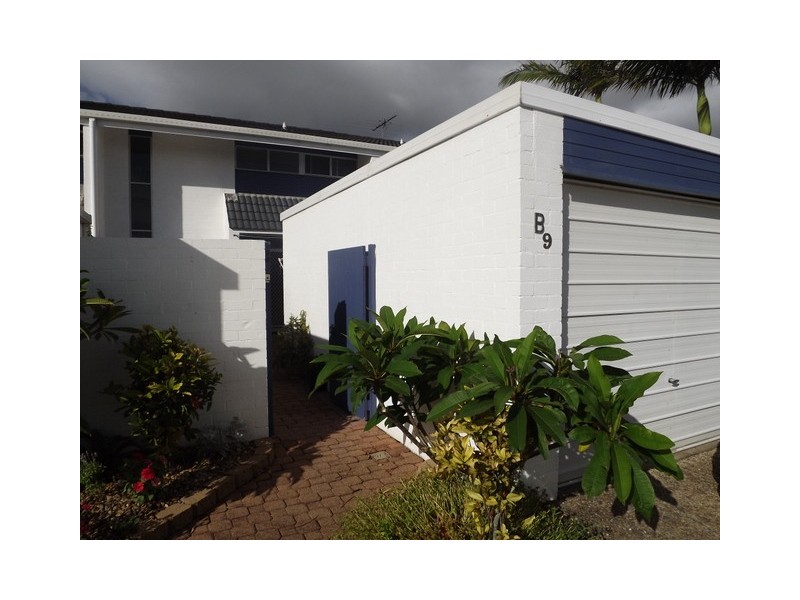 Sandstone Point QLD 4511