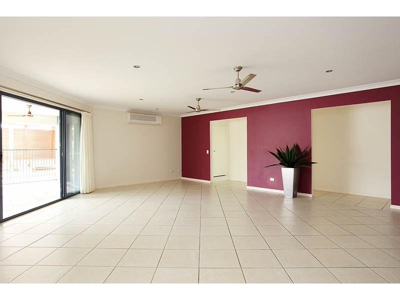 21 Raptor Parade, Banksia Beach QLD 4507
