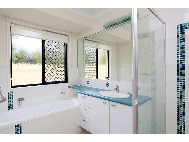 21 Raptor Parade, Banksia Beach QLD 4507