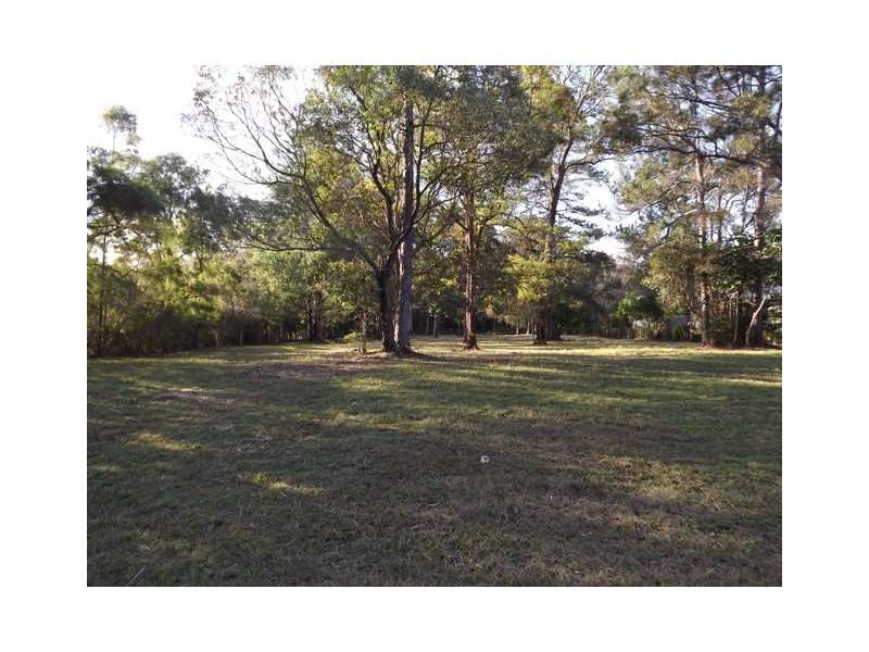 32-34 Triton Court, Ningi QLD 4511