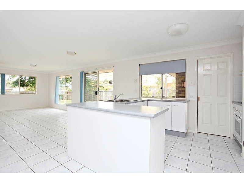 14 Ardel Place, Sandstone Point QLD 4511