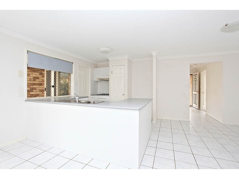 14 Ardel Place, Sandstone Point QLD 4511