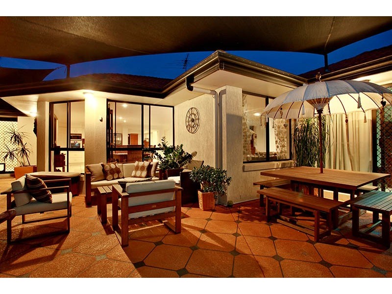 100 Voyagers Drive, Banksia Beach QLD 4507