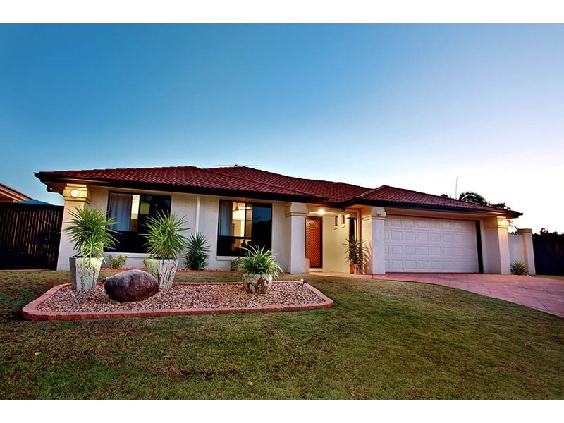 100 Voyagers Drive, Banksia Beach QLD 4507