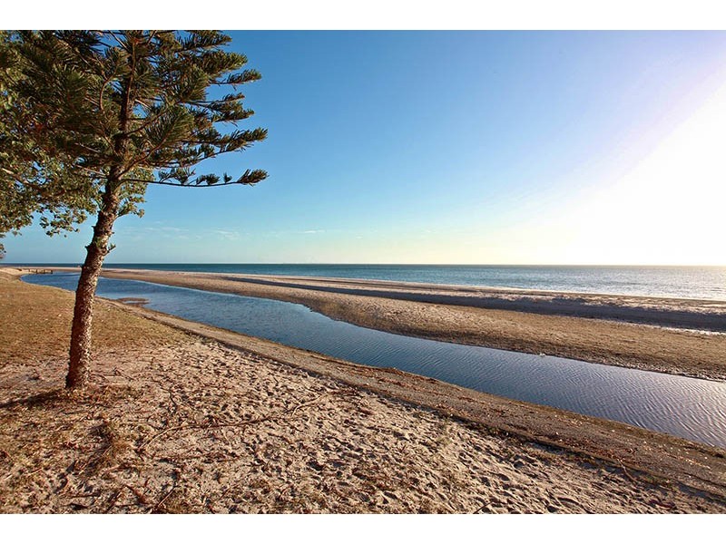 1 / 27 South Esplanade, Bongaree QLD 4507