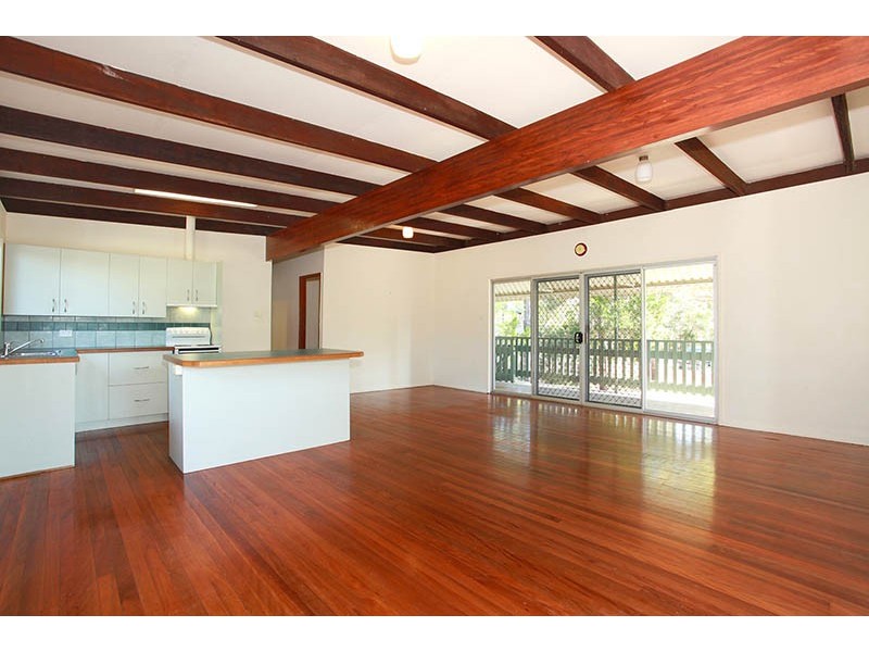 39 The Boulevard, Bongaree QLD 4507