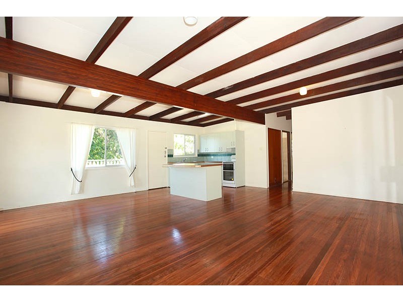 39 The Boulevard, Bongaree QLD 4507